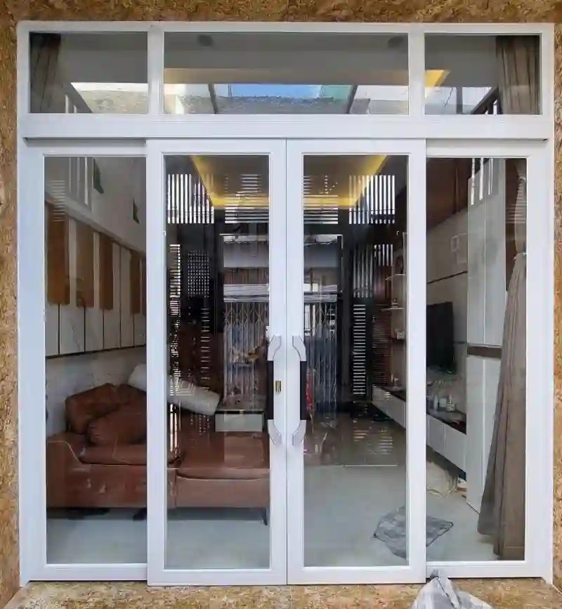 cửa nhôm trượt quay 4 cánh màu trắng 3