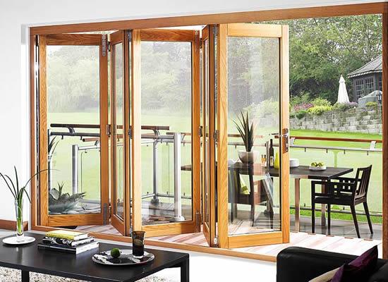 cửa nhôm trượt quay 6 cánh màu vân gỗ 1