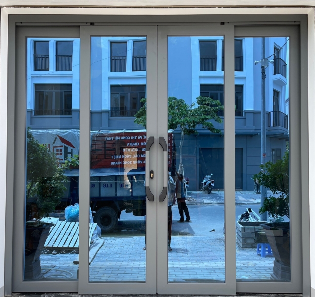 báo giá cửa nhôm trượt quay 2